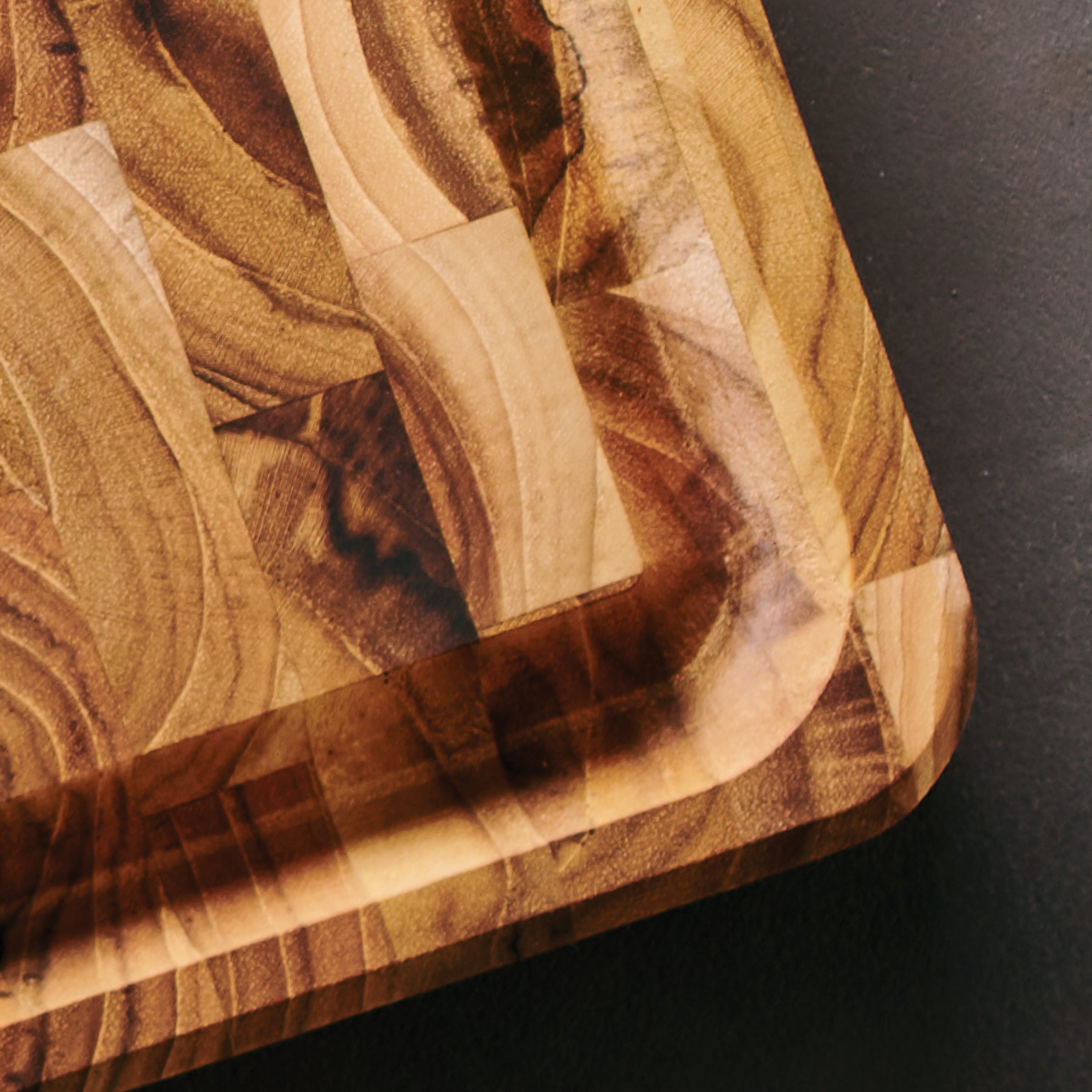 17.75 Inch x 13.5 Inch End-Grain Cutting Board