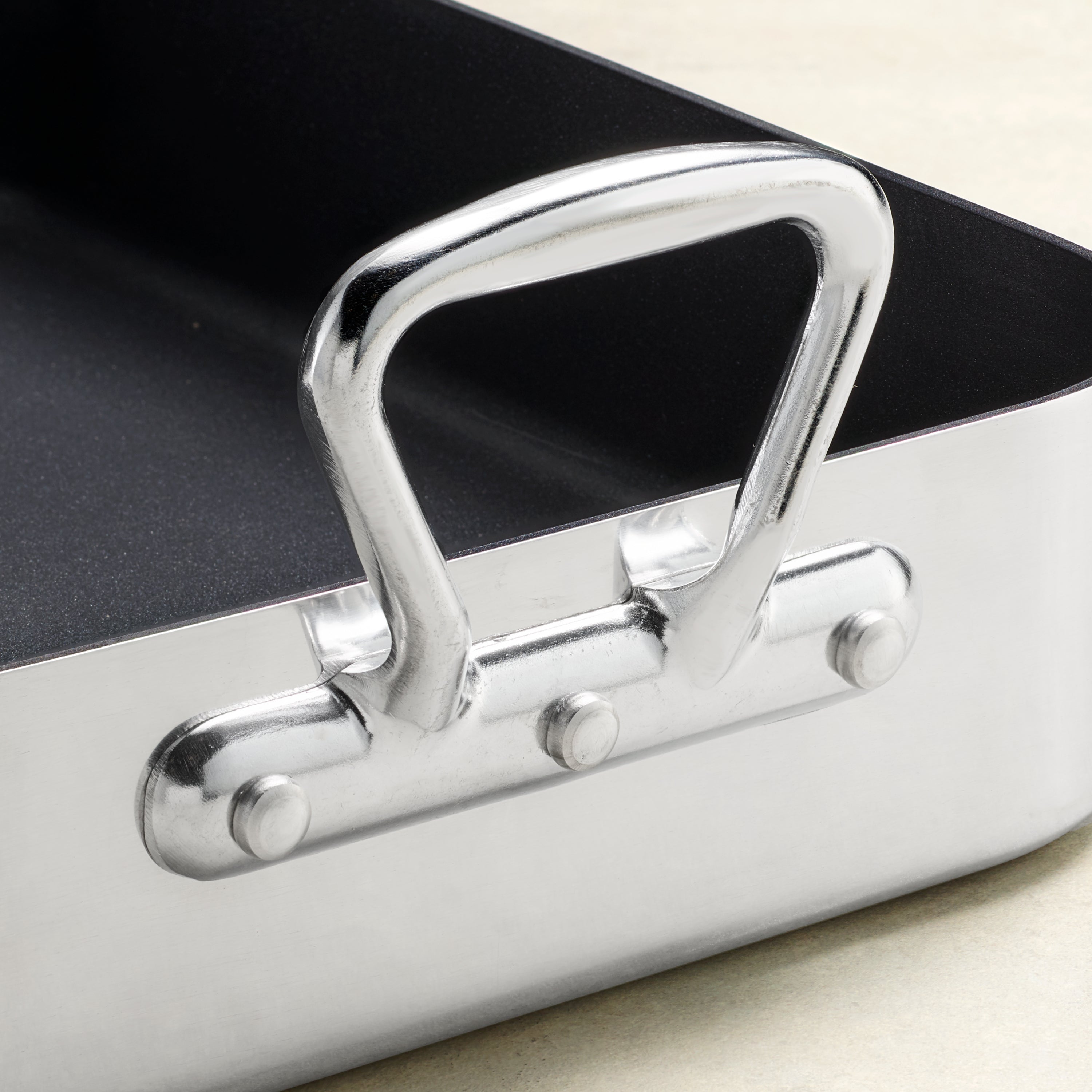 16 Inch Nonstick Roasting Pan with V Rack