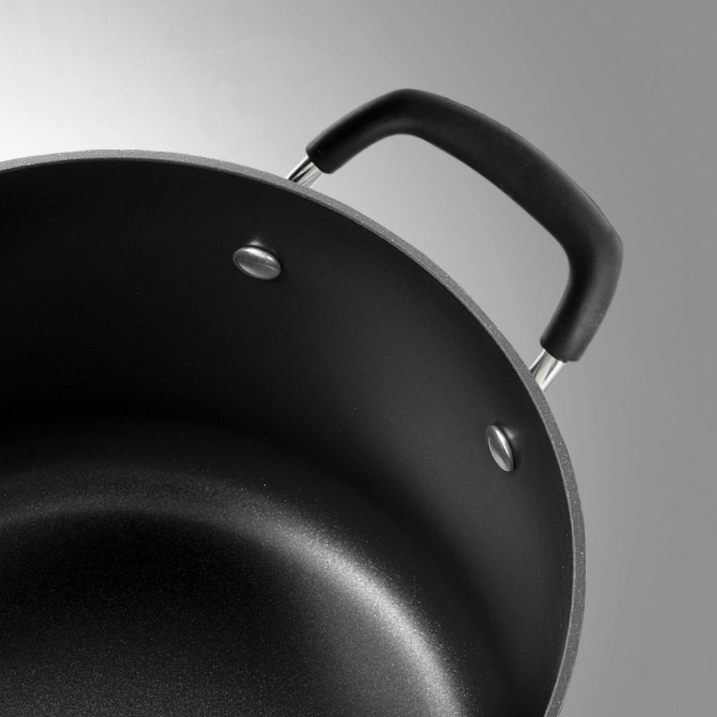 4-Piece Nonstick Stock Pot Set (8 quart and 12 quart)