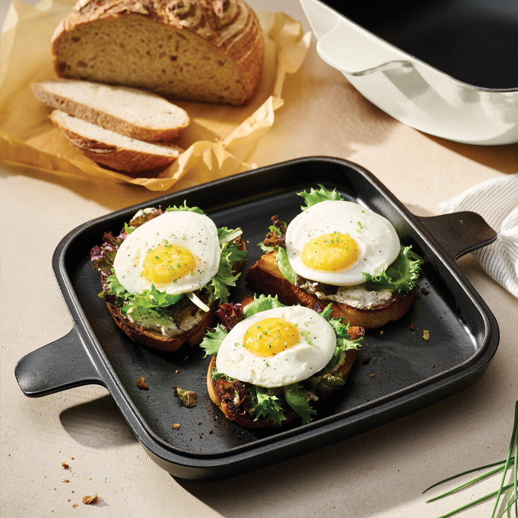 6.5 Quart Enameled Cast Iron Multi-Cooker with Reversible Lid
