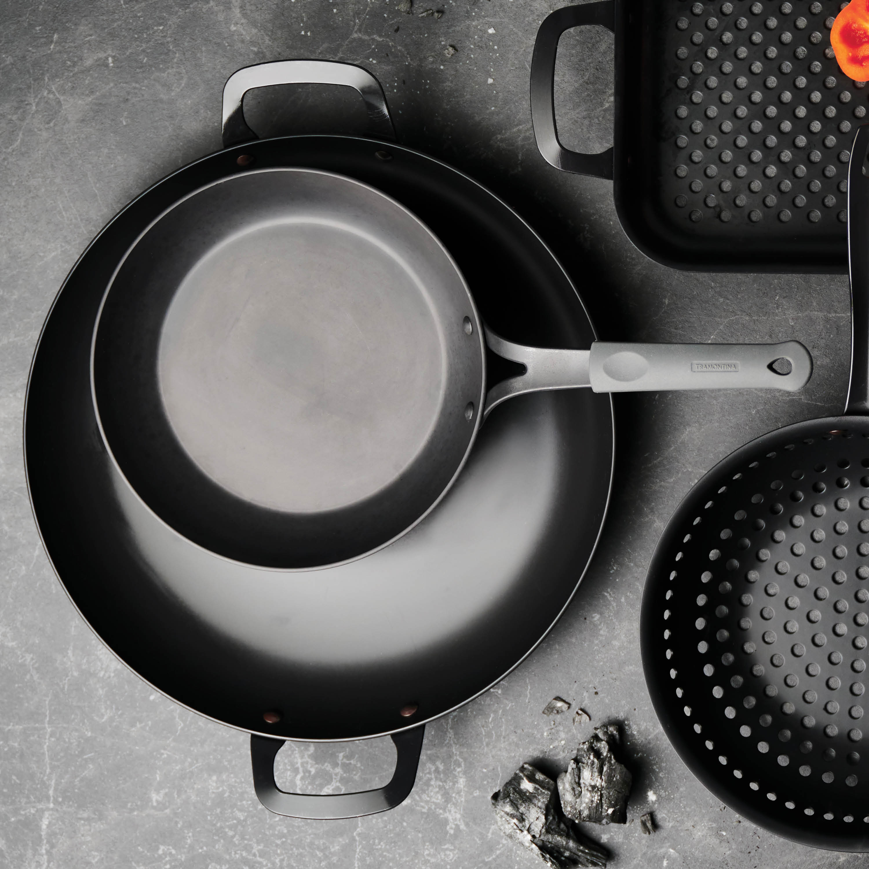 15 in Round Carbon Steel Griddle Pan