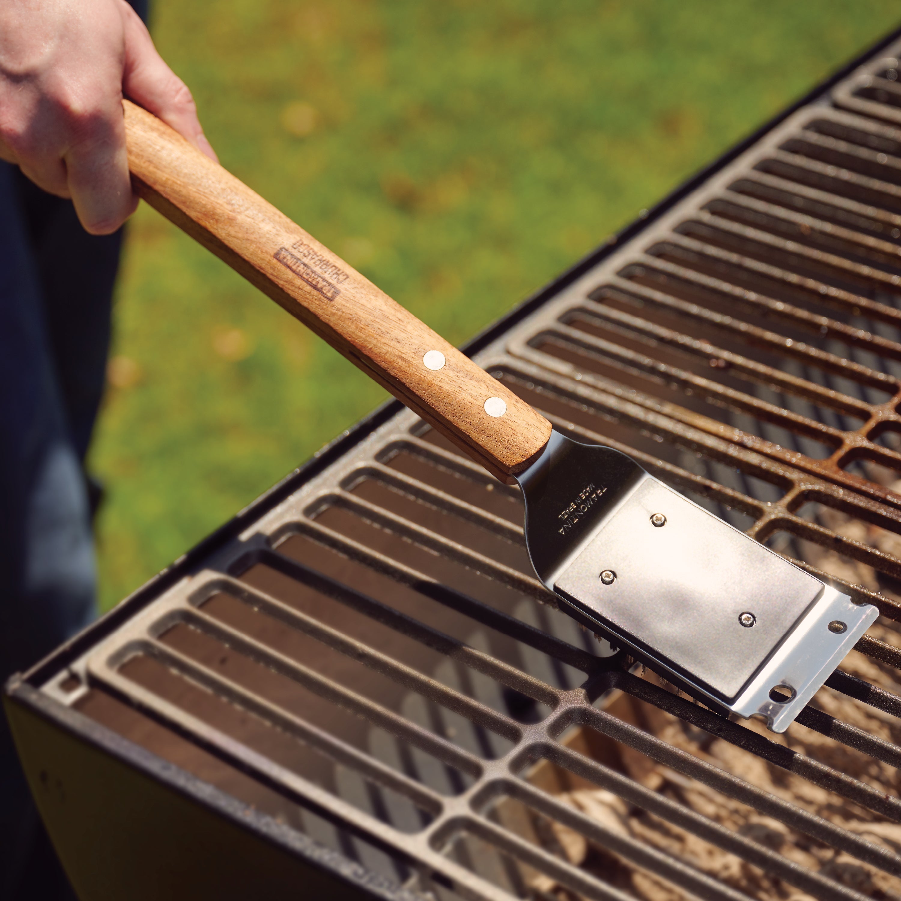 BBQ Grill Brush with Wood Handle