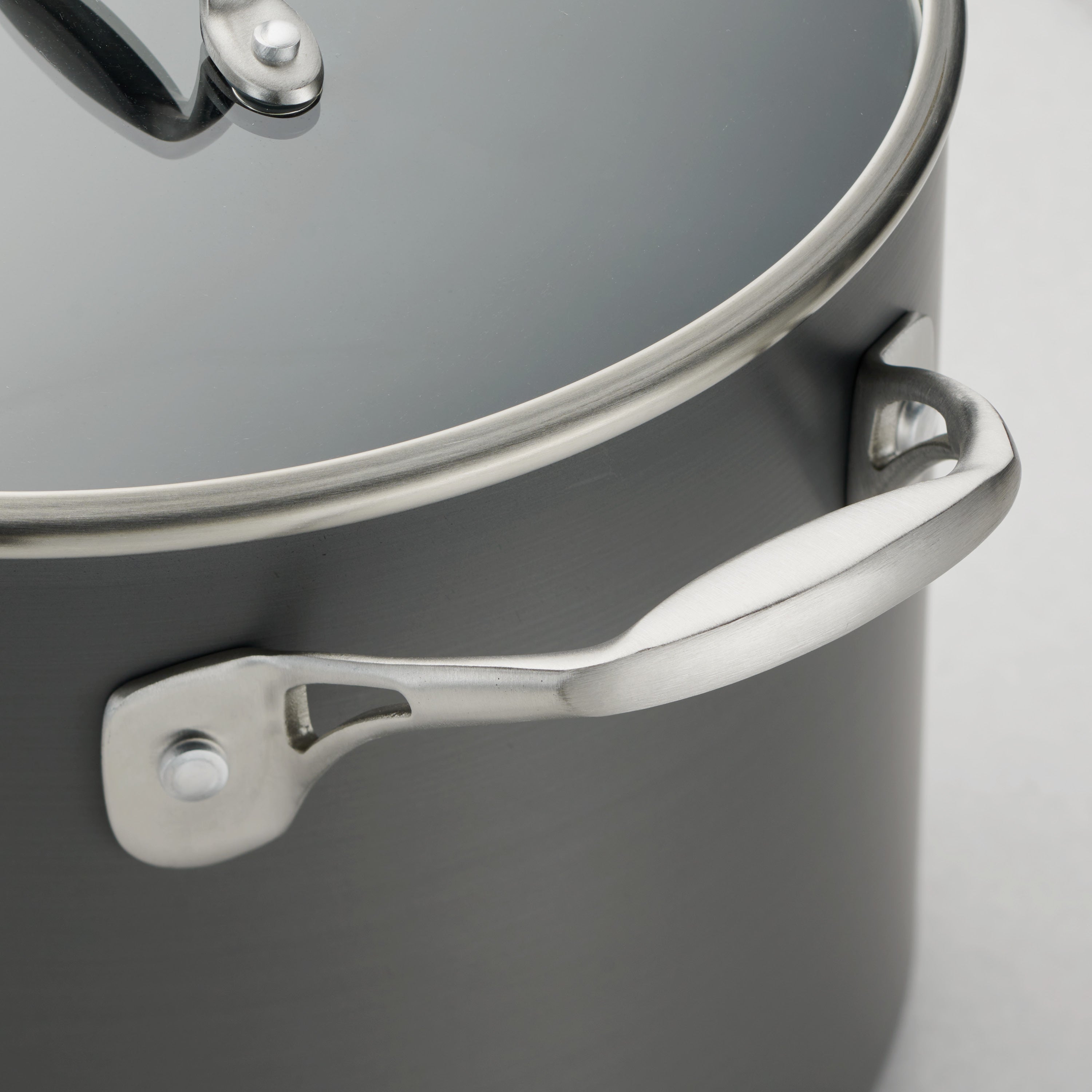 8 Quart Hard Anodized Aluminum Covered Stock Pot