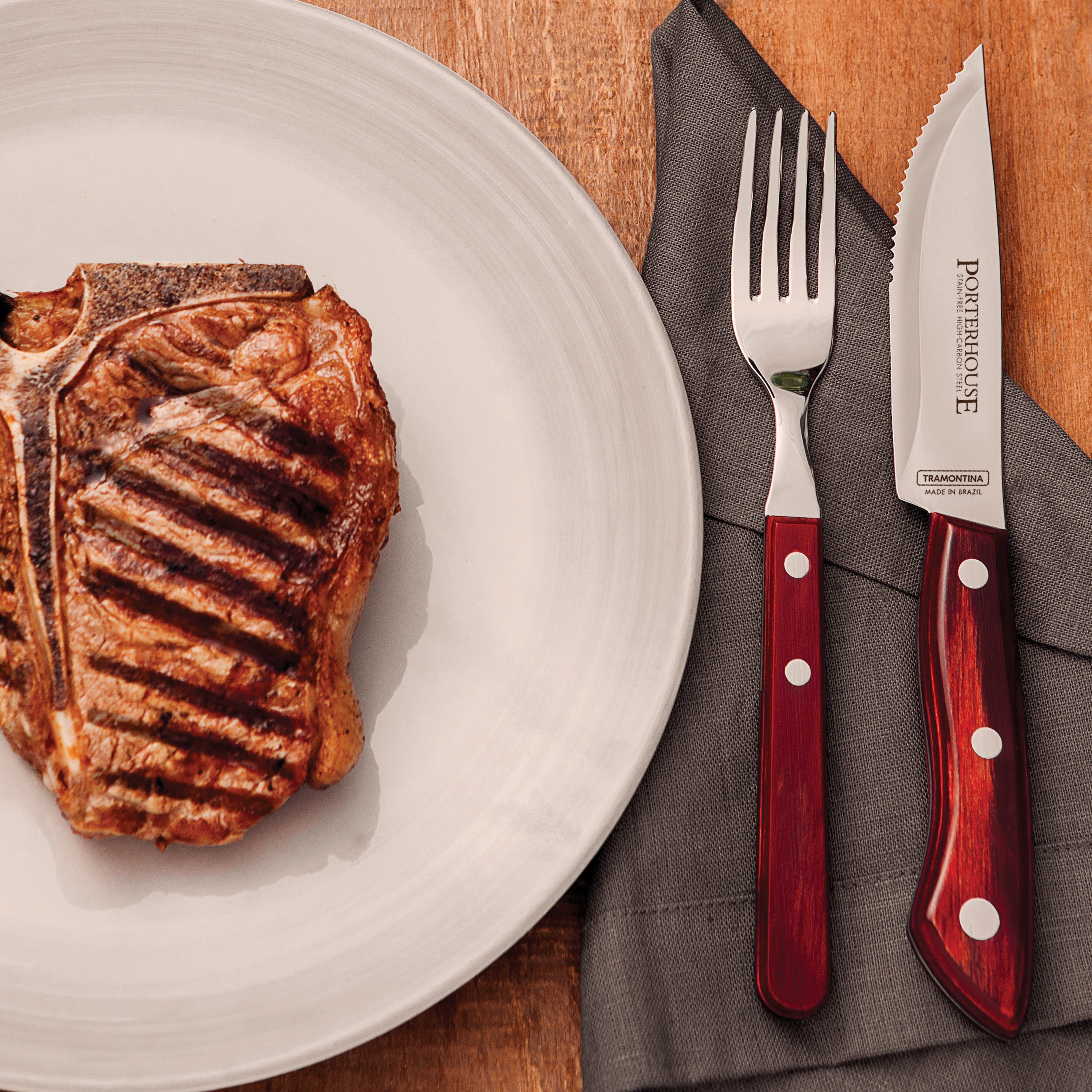 4 Piece - 5 in Steak Knife Set - Pointed Red Handle