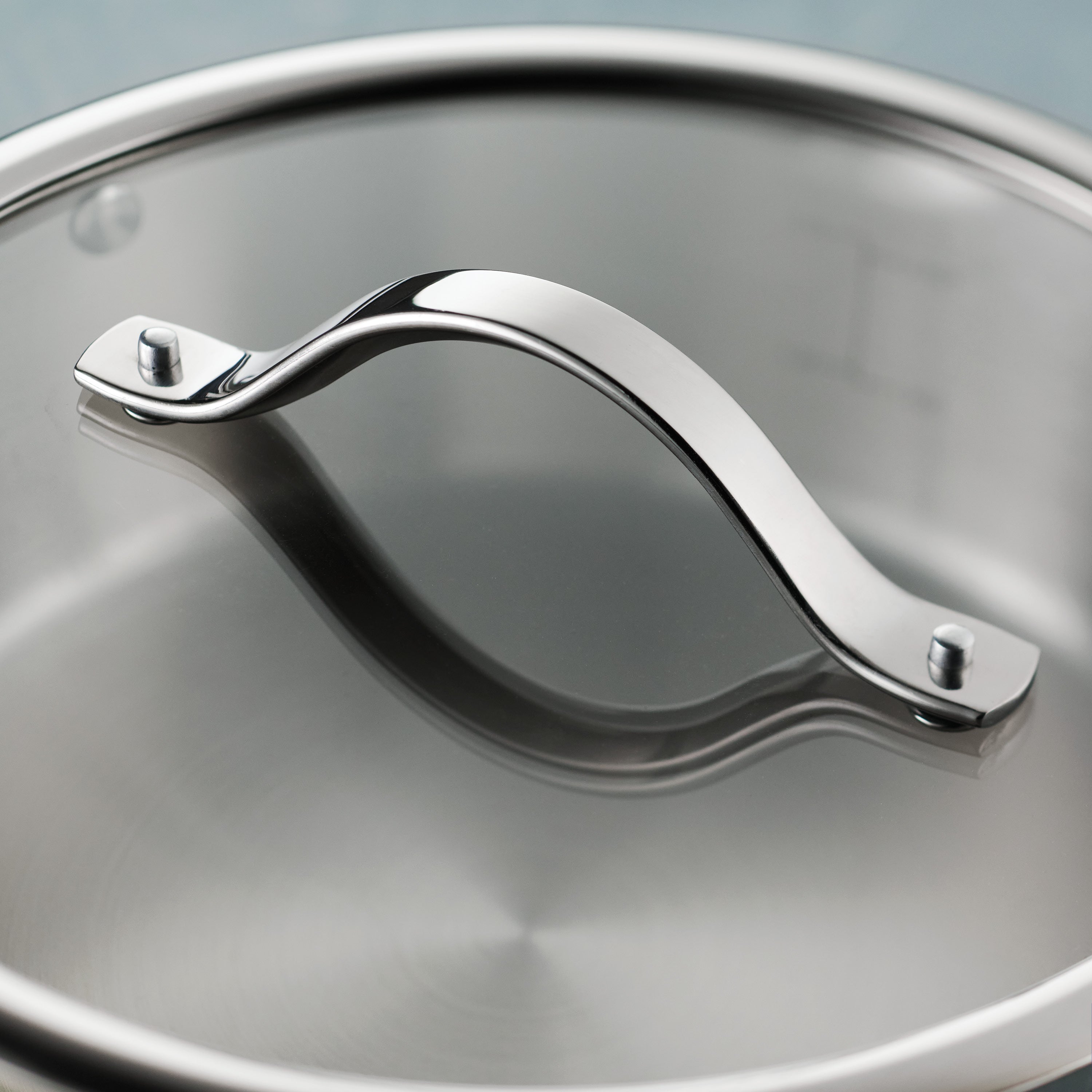 8 Quart Tri-Ply Base Stainless Steel Covered Stock Pot